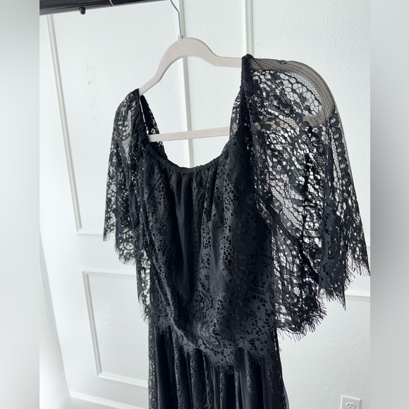 Off Shoulder Black Lace Maxi Dress - Picture 2 of 2